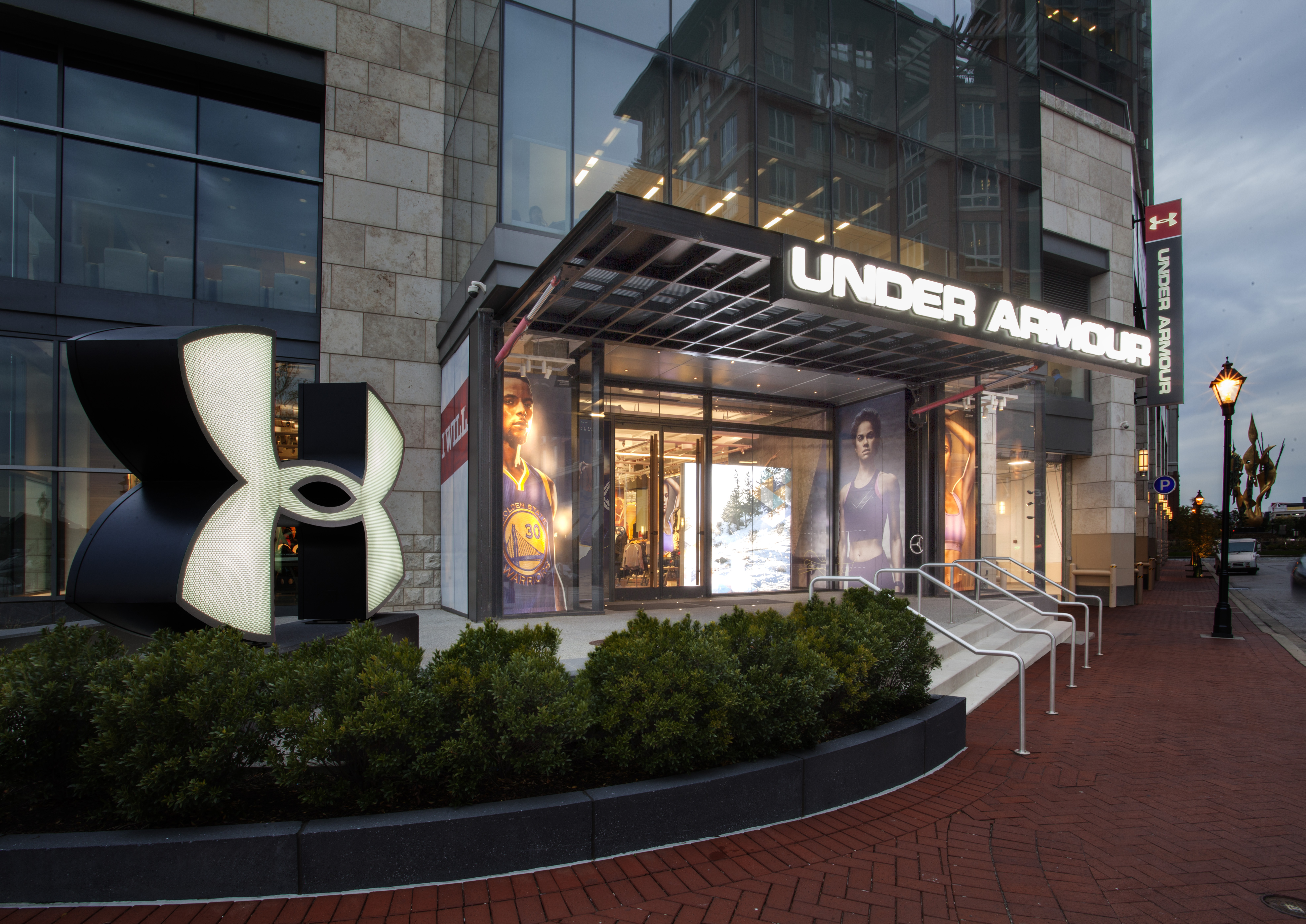 Under Armour Brand House (Baltimore) | Ellison Bronze - Crafted Balanced Doors